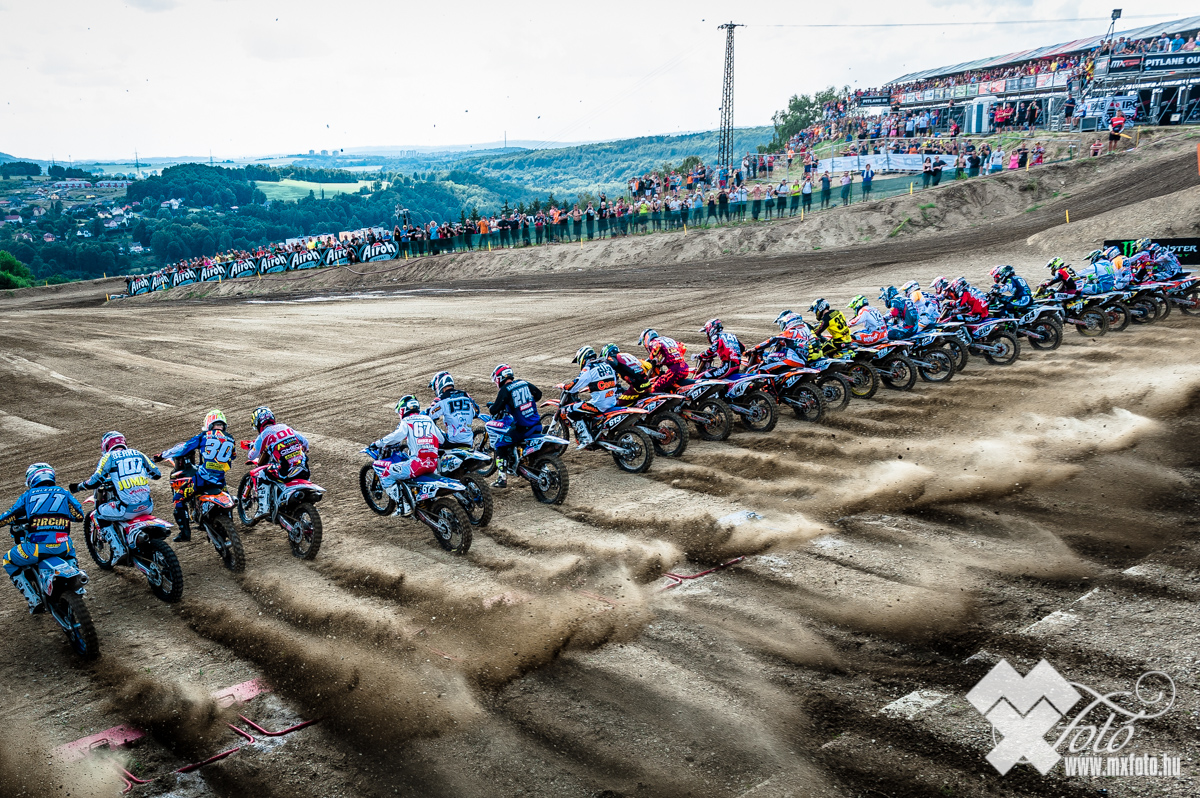 MX2 kvalifikáció Loket - Video