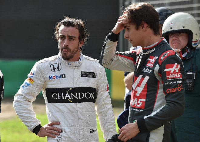 Alonso_Crash_3