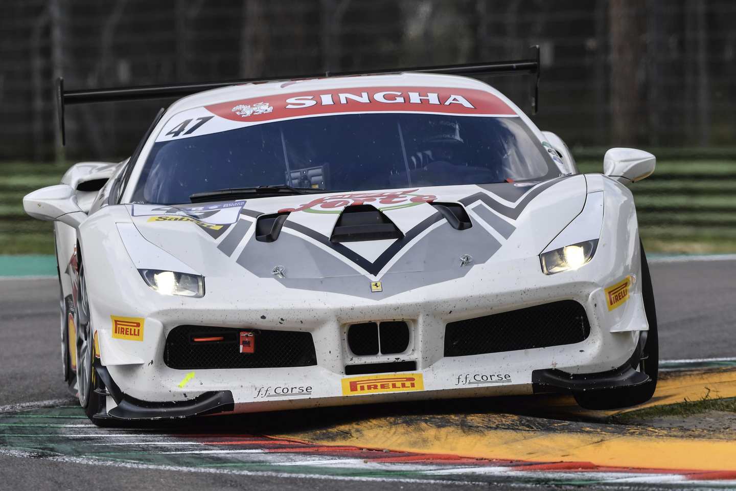 A Ferrari Budapest feljebb lépett a bajnoki ranglistán Imolában